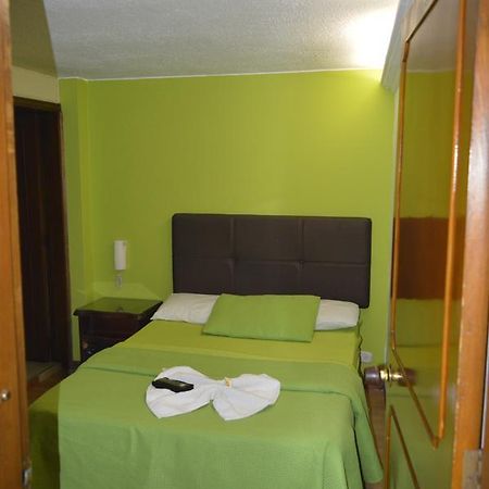 Hotel Las Palmas Fontibon Bogotá Zewnętrze zdjęcie